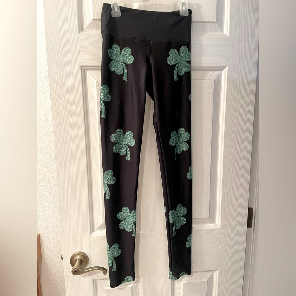 Gold sheep Shamrock leggings XS